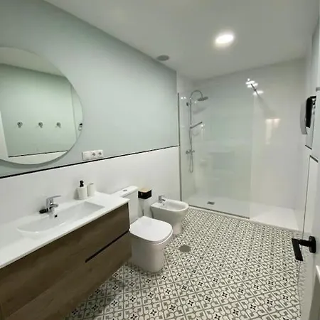 Bajo Loft Perchel Centro Apartment *