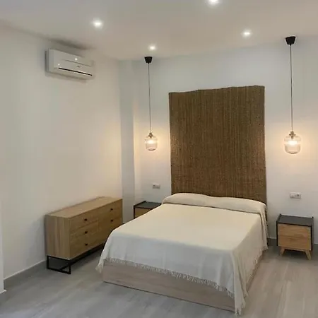 Bajo Loft Perchel Centro Apartment *